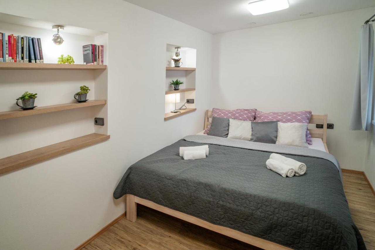 Hotel Smrz Sepekov Экстерьер фото