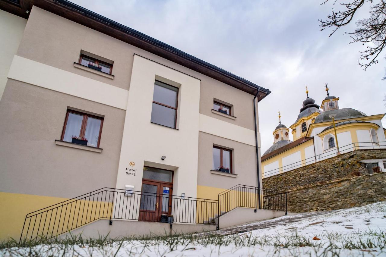 Hotel Smrz Sepekov Экстерьер фото