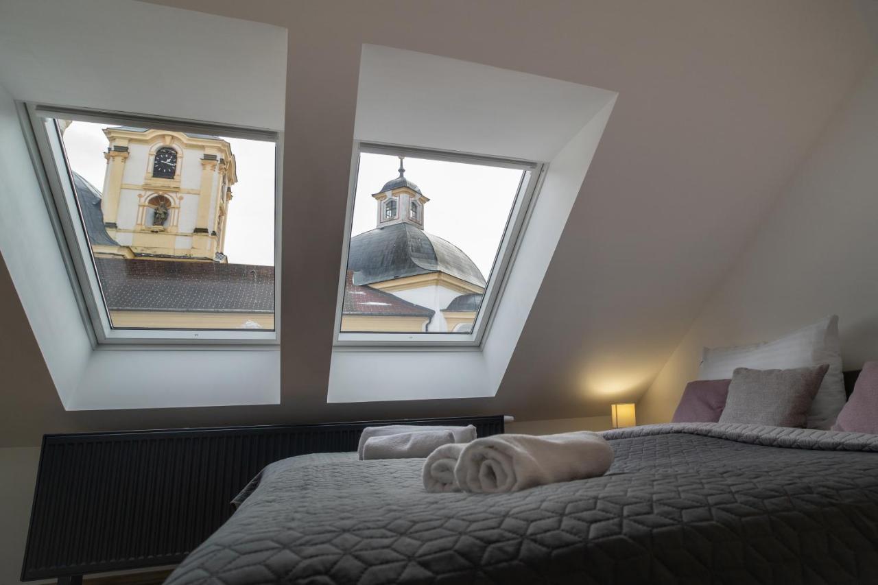 Hotel Smrz Sepekov Экстерьер фото