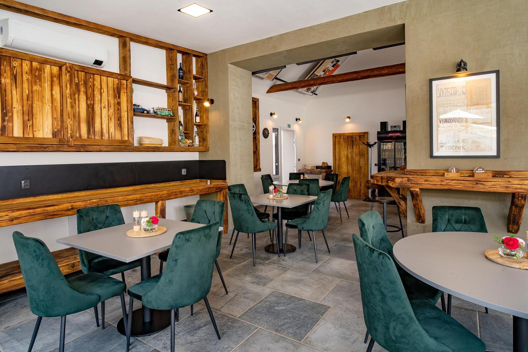 Hotel Smrz Sepekov Экстерьер фото